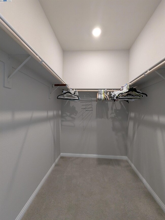 Building Photo - 5840 Virtual Ln