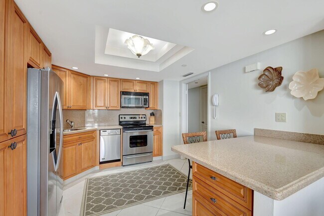 Building Photo - 5080 N Ocean Dr