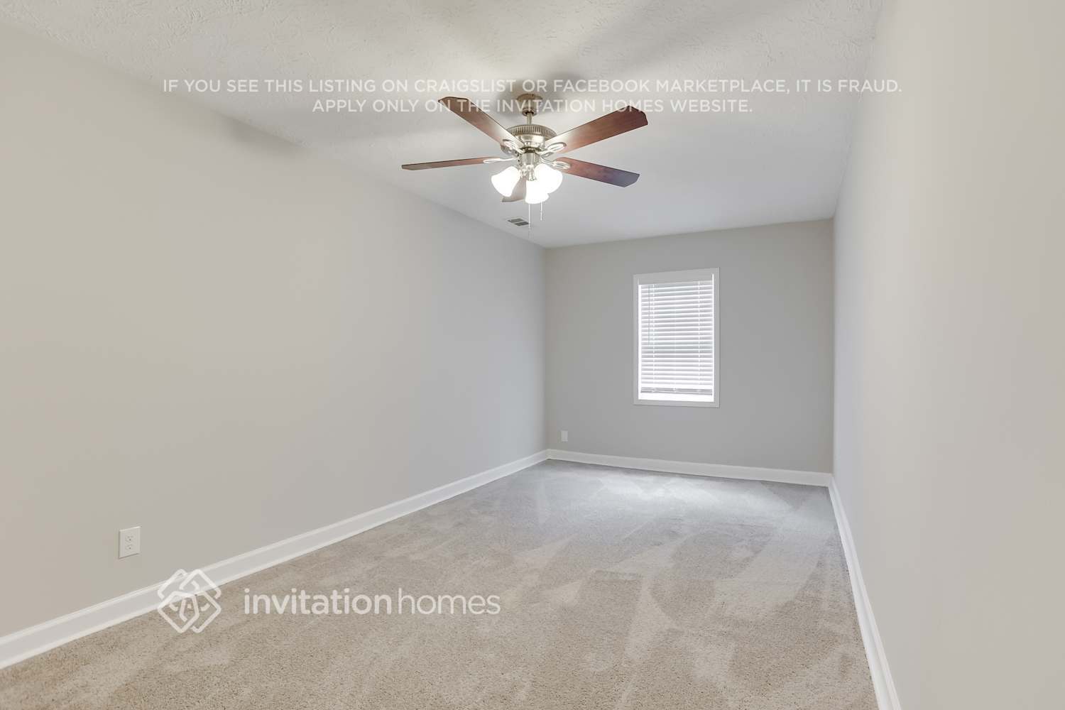 Building Photo - 3840 Greenbrook Dr