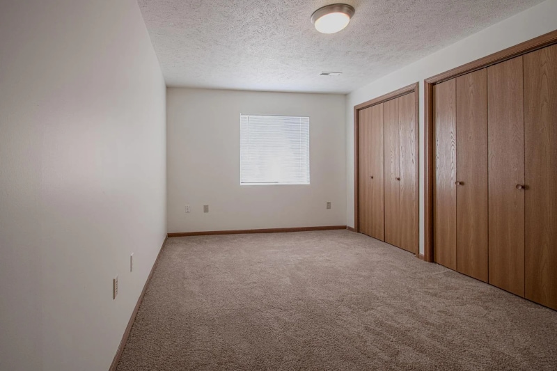 Building Photo - 649 Parkwild Dr