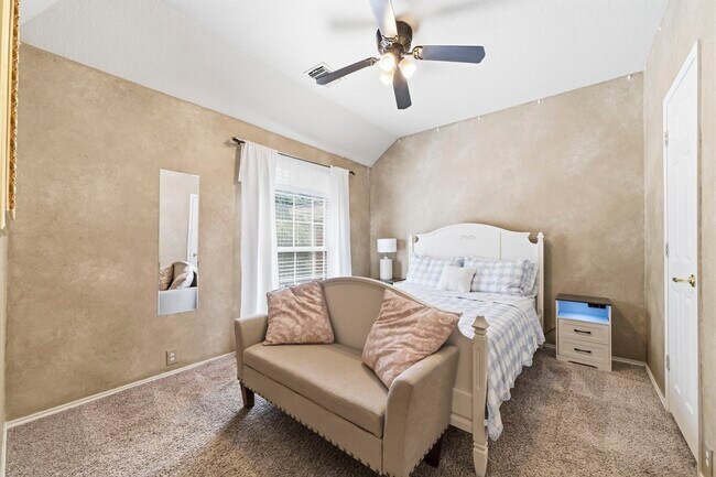 Building Photo - 11823 Canyon Mills Dr