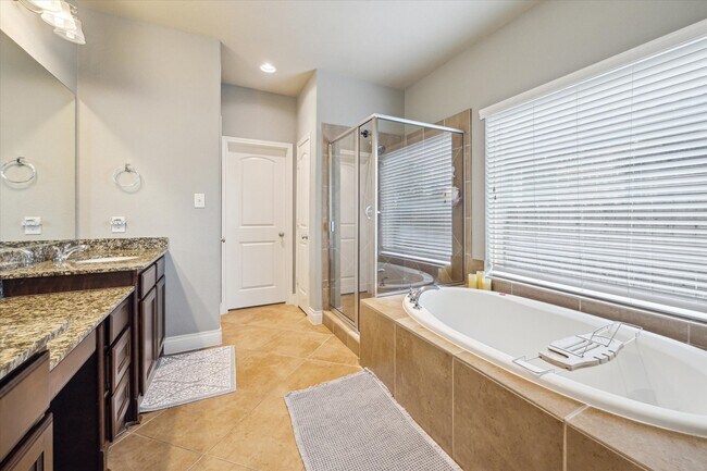Building Photo - 28919 Crested Butte Dr