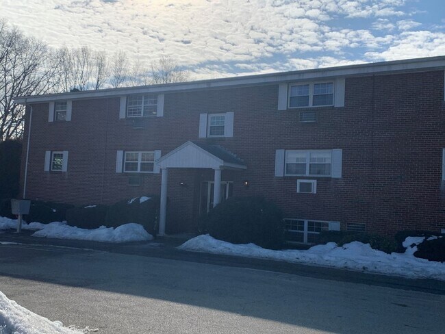 Primary Photo - 39 Pleasant St