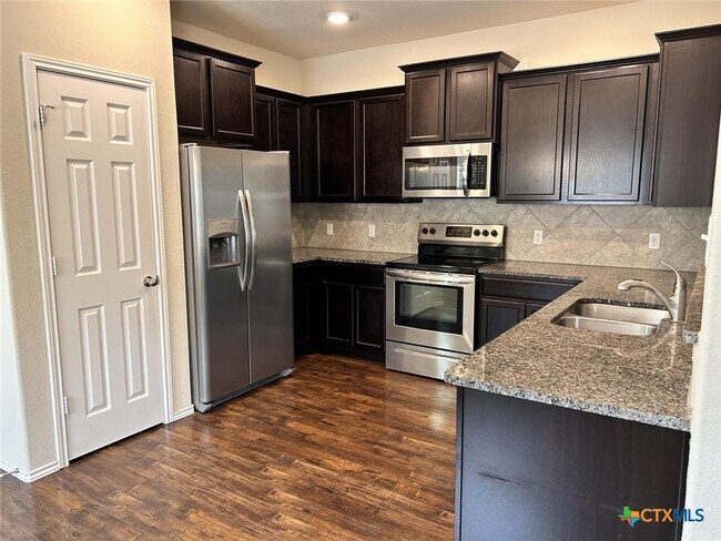 Building Photo - 1309 Juneberry Pk Dr