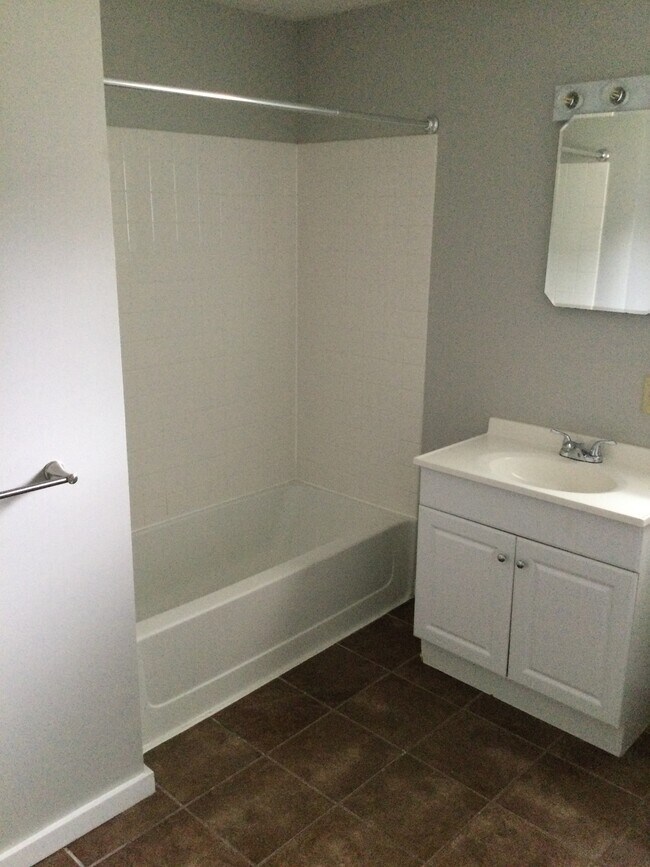 Building Photo - 80 N Fulton St