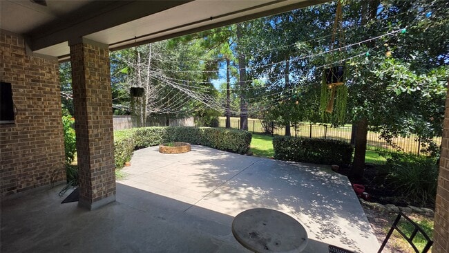 Building Photo - 142 Mayfield Dr