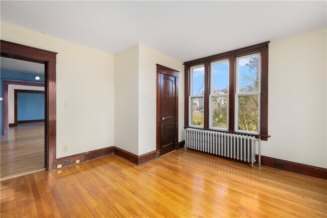 Building Photo - 31 Cranston Ave