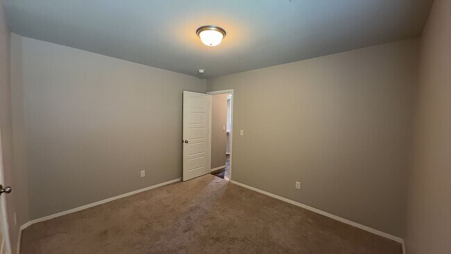 Building Photo - 13990 S Lansing Ave