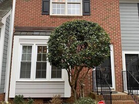 Building Photo - 403 Gadland Ct