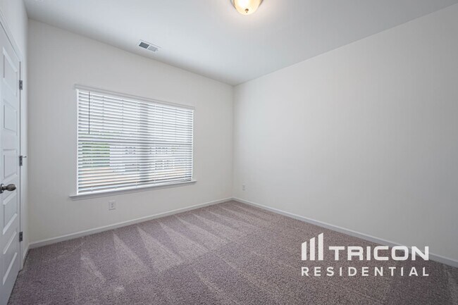 Building Photo - 101 Chapel Meadow Ln SW