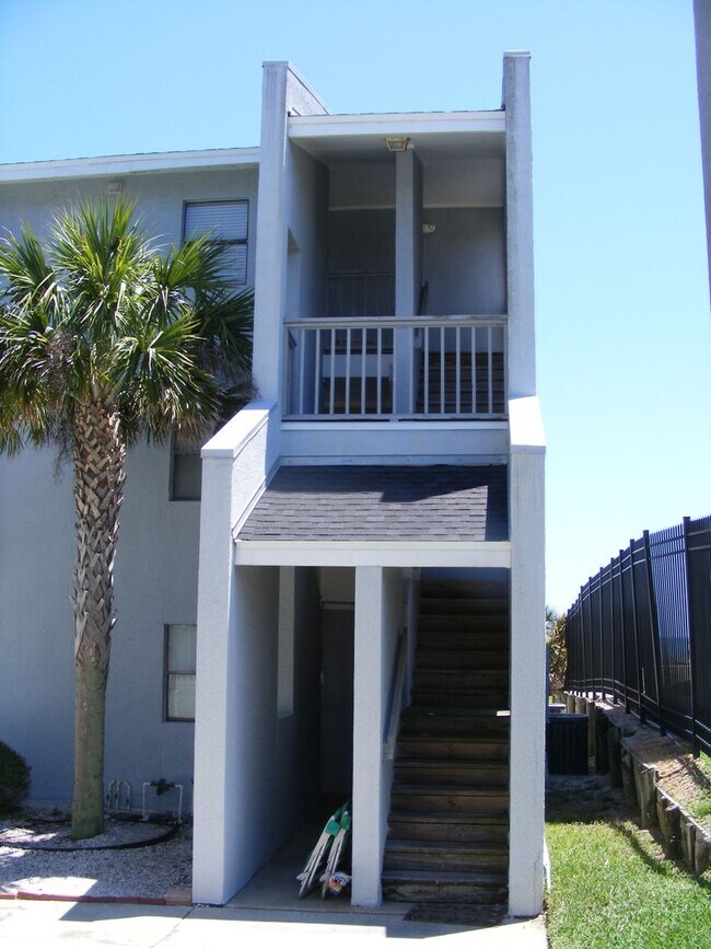 Building Photo - 3200 S Fletcher Ave