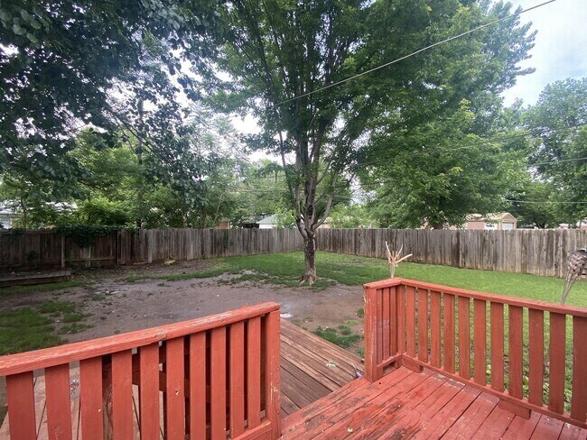 Building Photo - 210 Edgemoor St