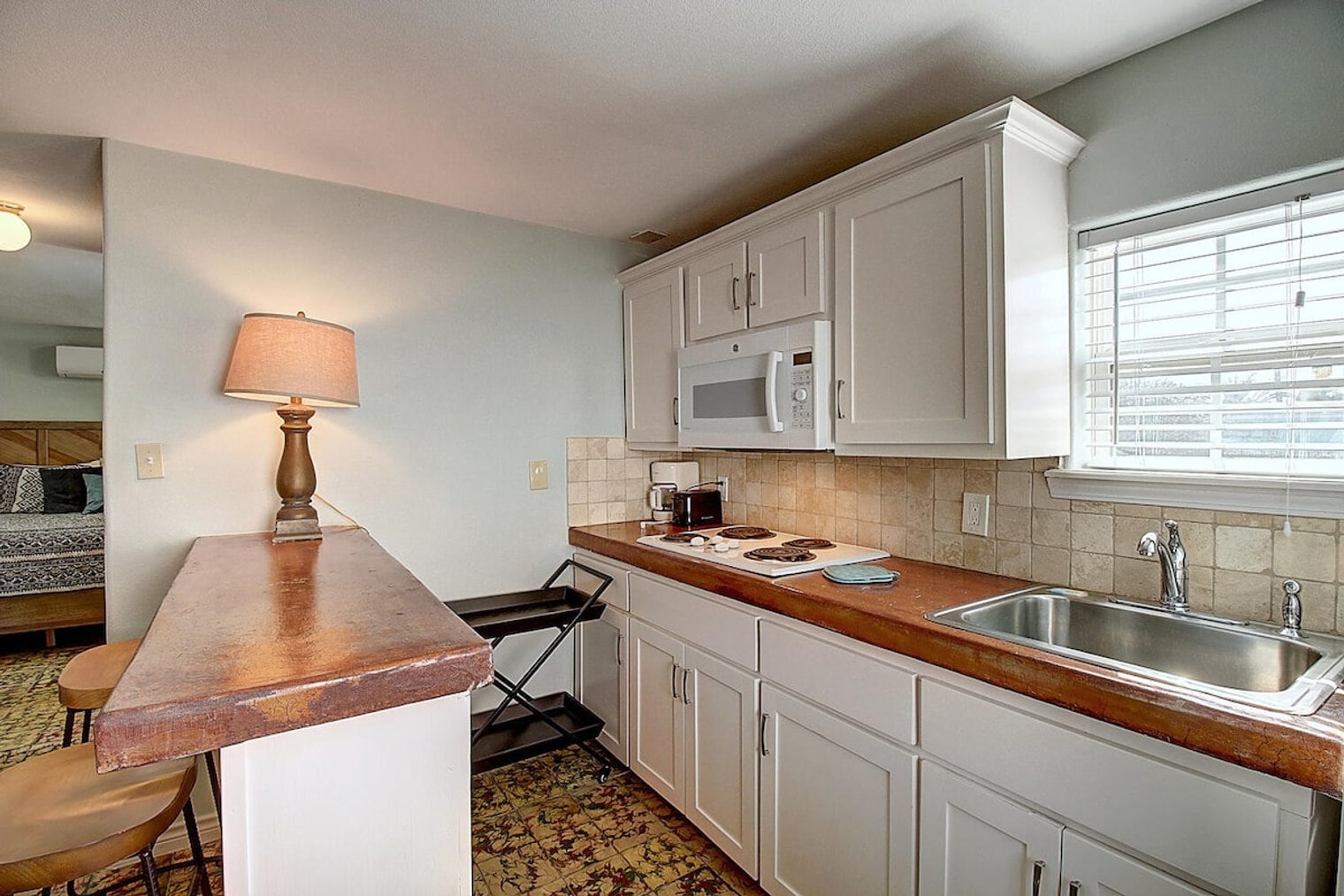 Building Photo - 134 N Alister St