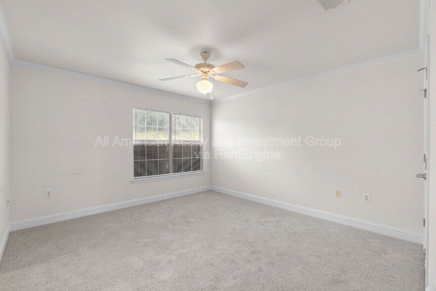 Building Photo - 554 Wingspan Way