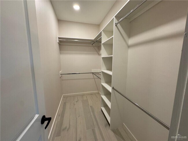 Building Photo - 19 S 25th St