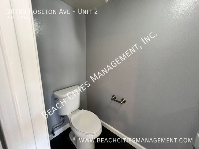 Building Photo - 20703 Roseton Ave