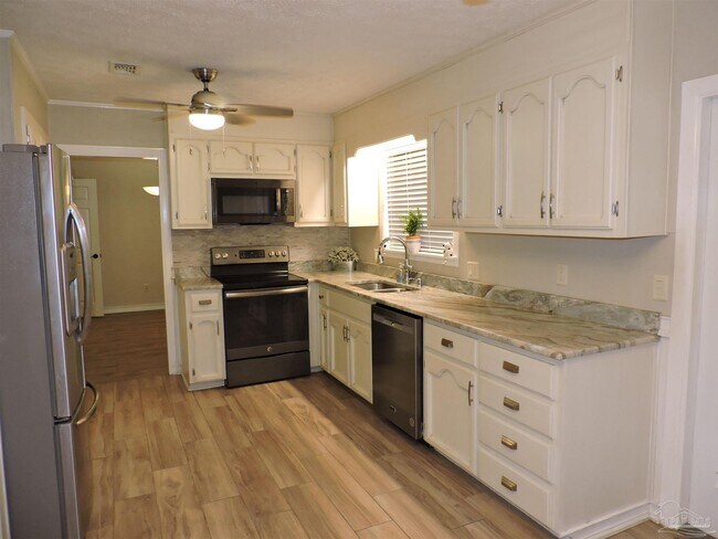 Building Photo - 5485 Willard Norris Rd