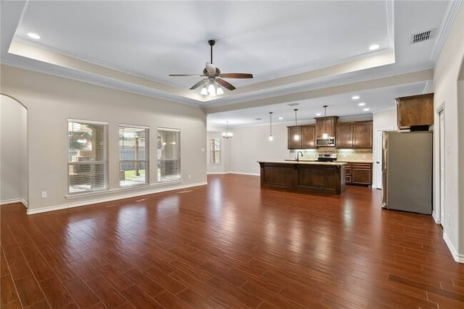 Building Photo - 2729 Gold Rush Ln