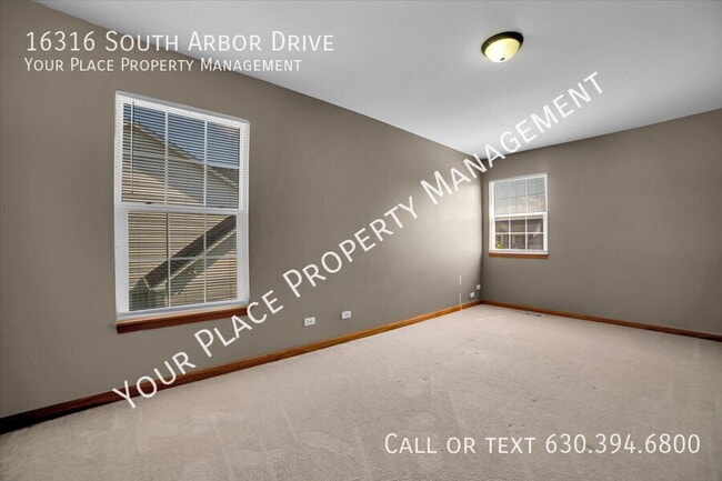 Building Photo - 16316 S Arbor Dr