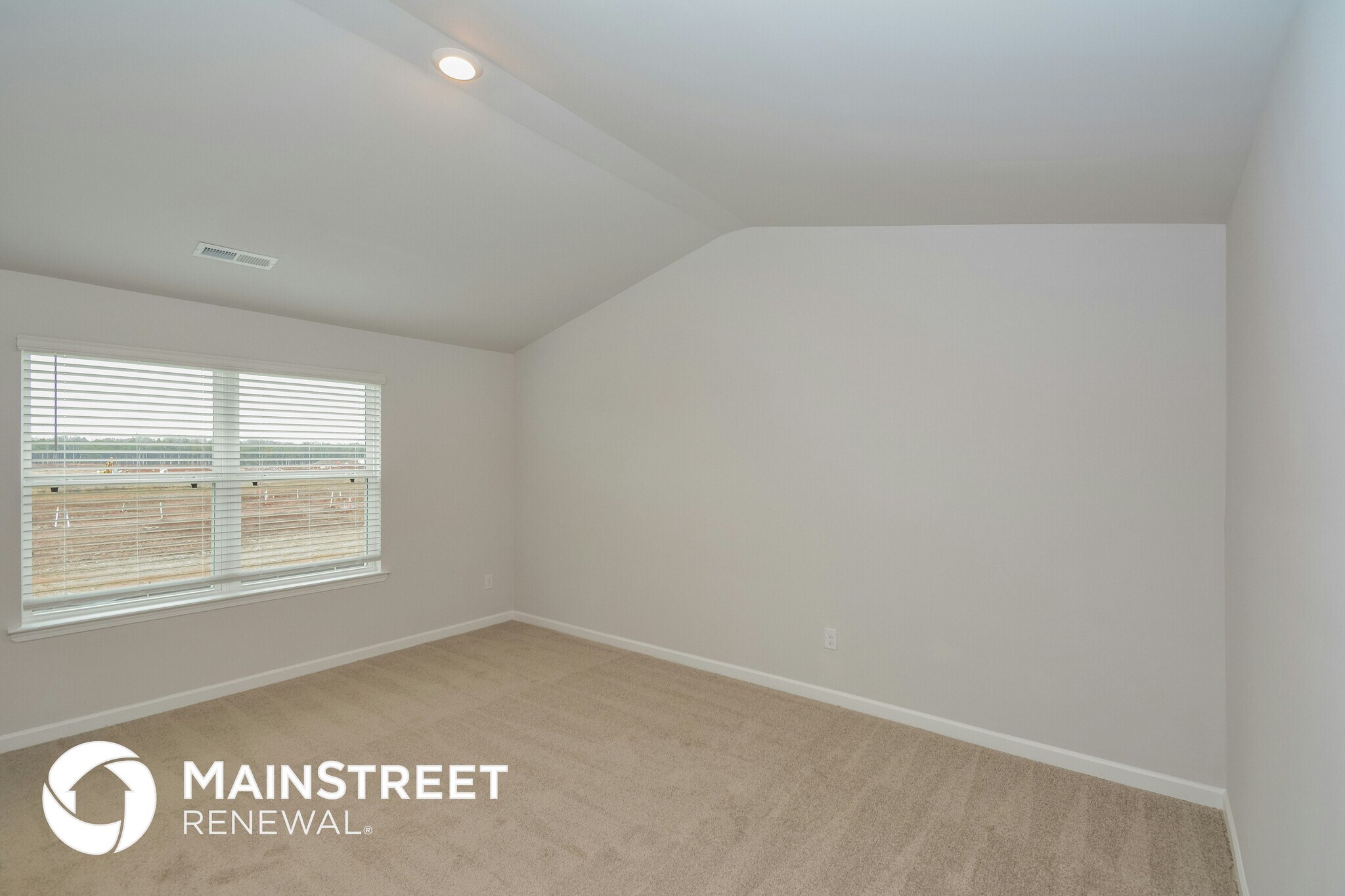 Building Photo - 2323 Curbow Dr