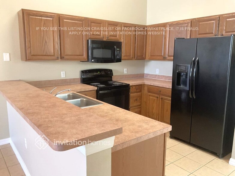 Building Photo - 4631 Cumbrian Lakes Dr