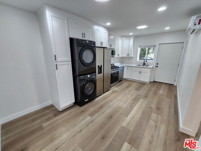 Building Photo - 22329 Gifford St