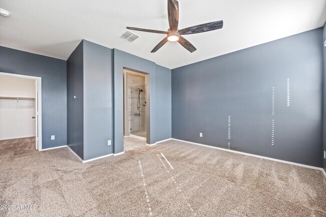 Building Photo - 31027 W Mulberry Dr