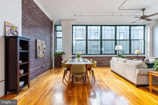 Building Photo - 314 N 12th St