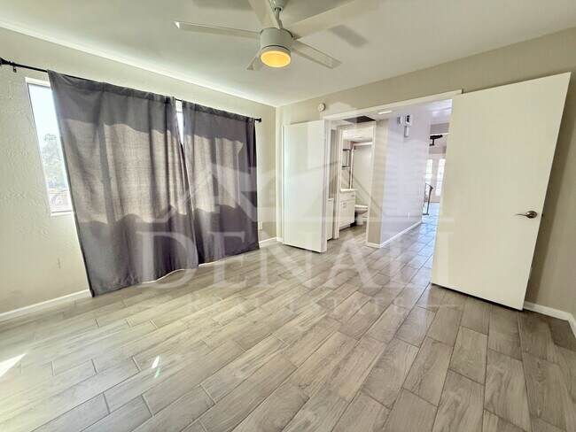 Building Photo - 4901 S Calle Los Cerros Dr