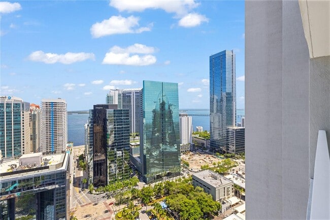 Building Photo - 1250 S Miami Ave