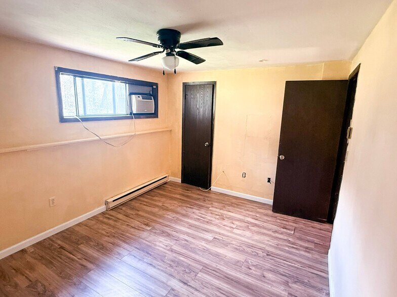 Building Photo - 7 Maria Manor