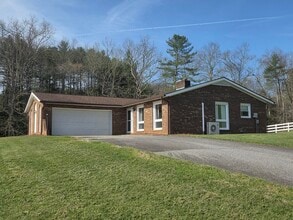 Building Photo - 199 Deep Gap Estates Dr