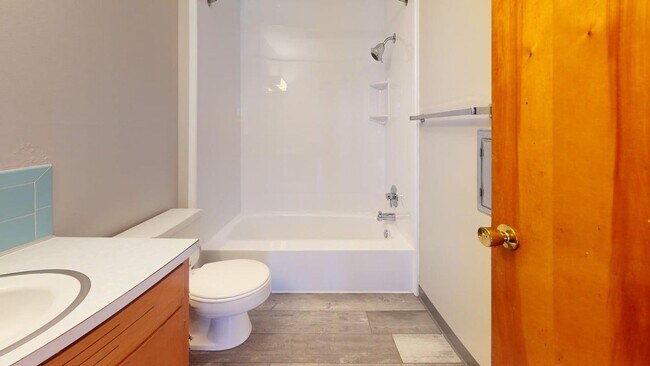 Building Photo - 839-841 E Wilbeth Rd