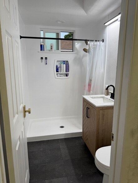 Building Photo - 7362 Loch Alene Ave