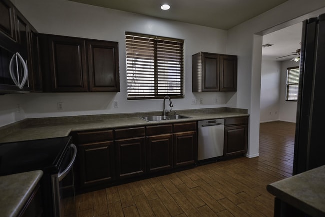 Building Photo - $500.00 OFF FIRST MONTH RENT!!!! NORTH RANCHO SAHUARITA!!!!!!!!!