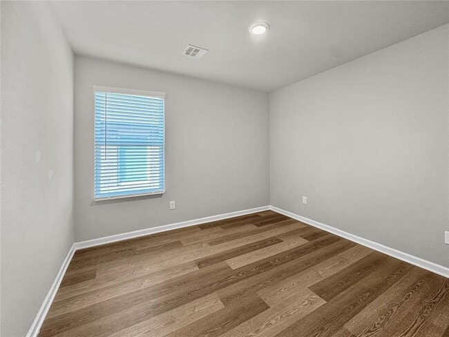 Building Photo - 10512 SW 41st St