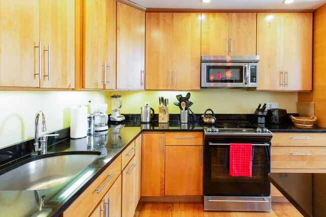 Full kitchen upper loft - 1831 5th St NW