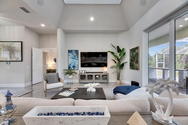 Building Photo - 706 Manns Harbor Dr