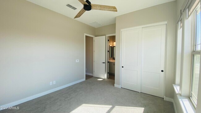 Building Photo - 13150 W Desert Frst Trl