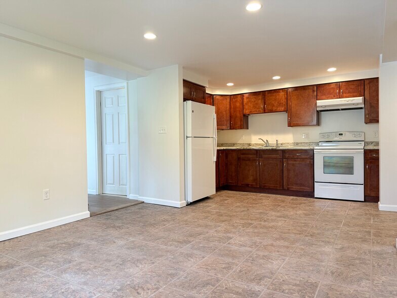 Kitchen - 127 Elm St