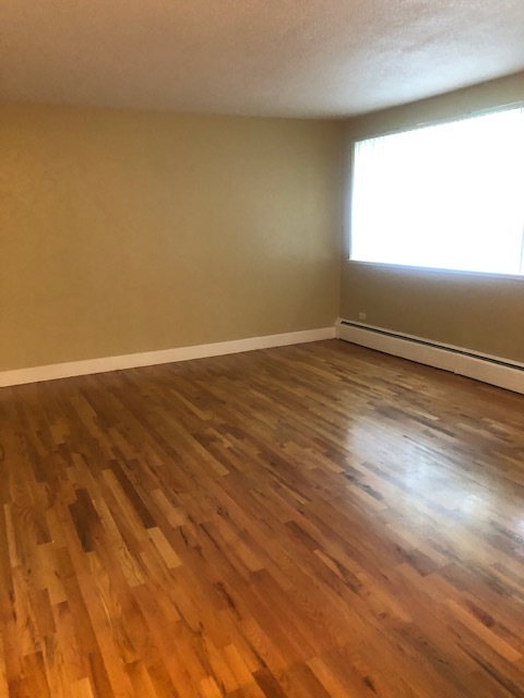 Building Photo - Spectacular First Floor 1BR in Cap Hill!