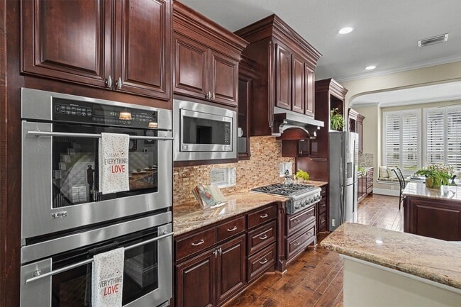 Building Photo - 714 Old Oyster Trail