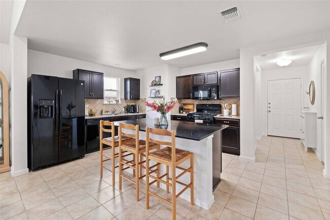 Building Photo - 266 Screech Owl Dr