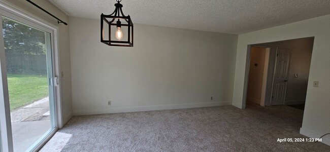 Building Photo - Orcutt Single Story Recently Updated Home with Large Yard