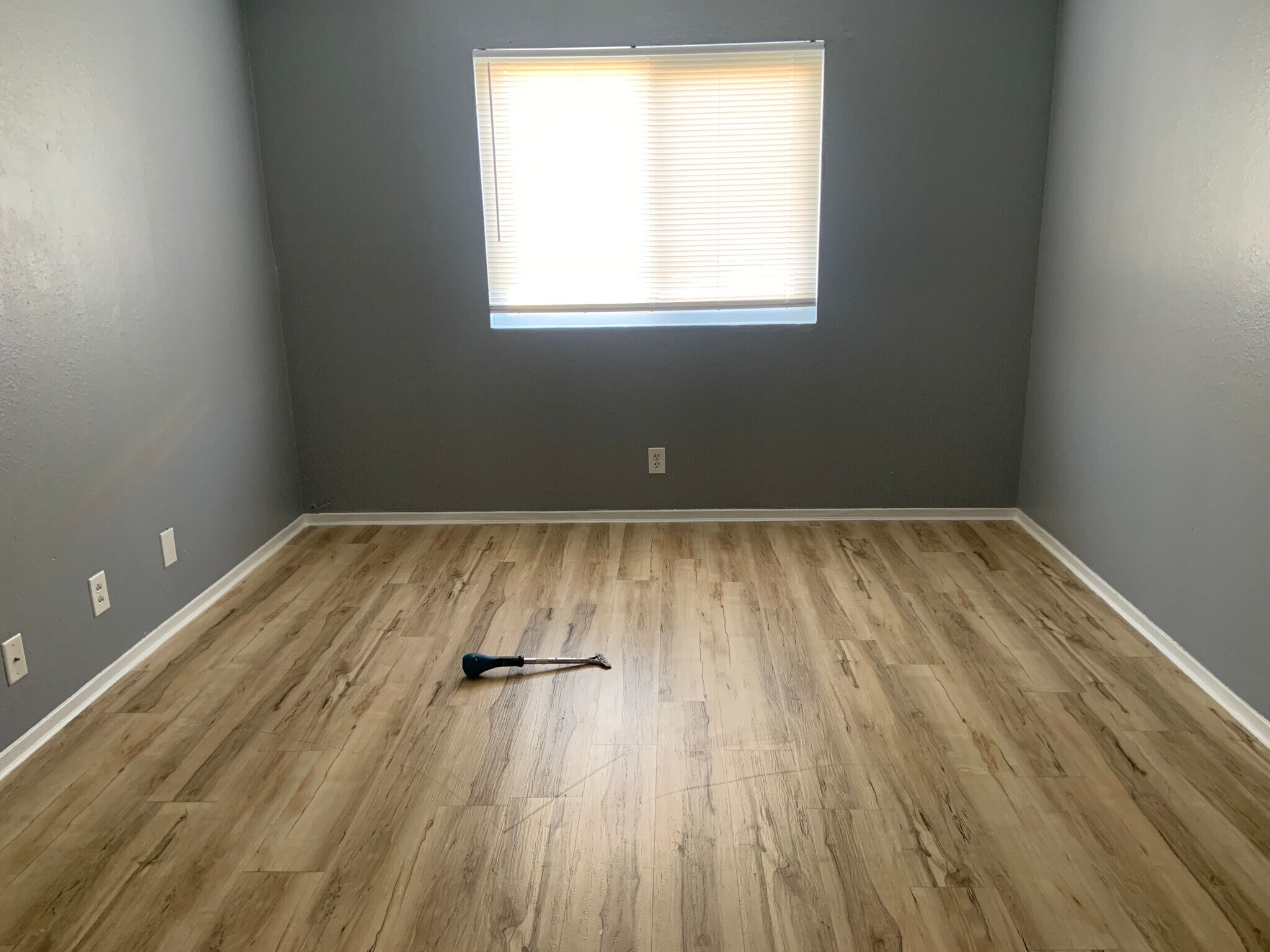 Building Photo - 2124 Exeter Dr