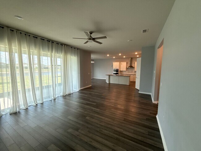Building Photo - 12970 Brookside Moss Dr