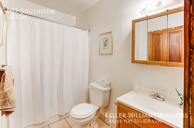 Building Photo - 407 Southview-