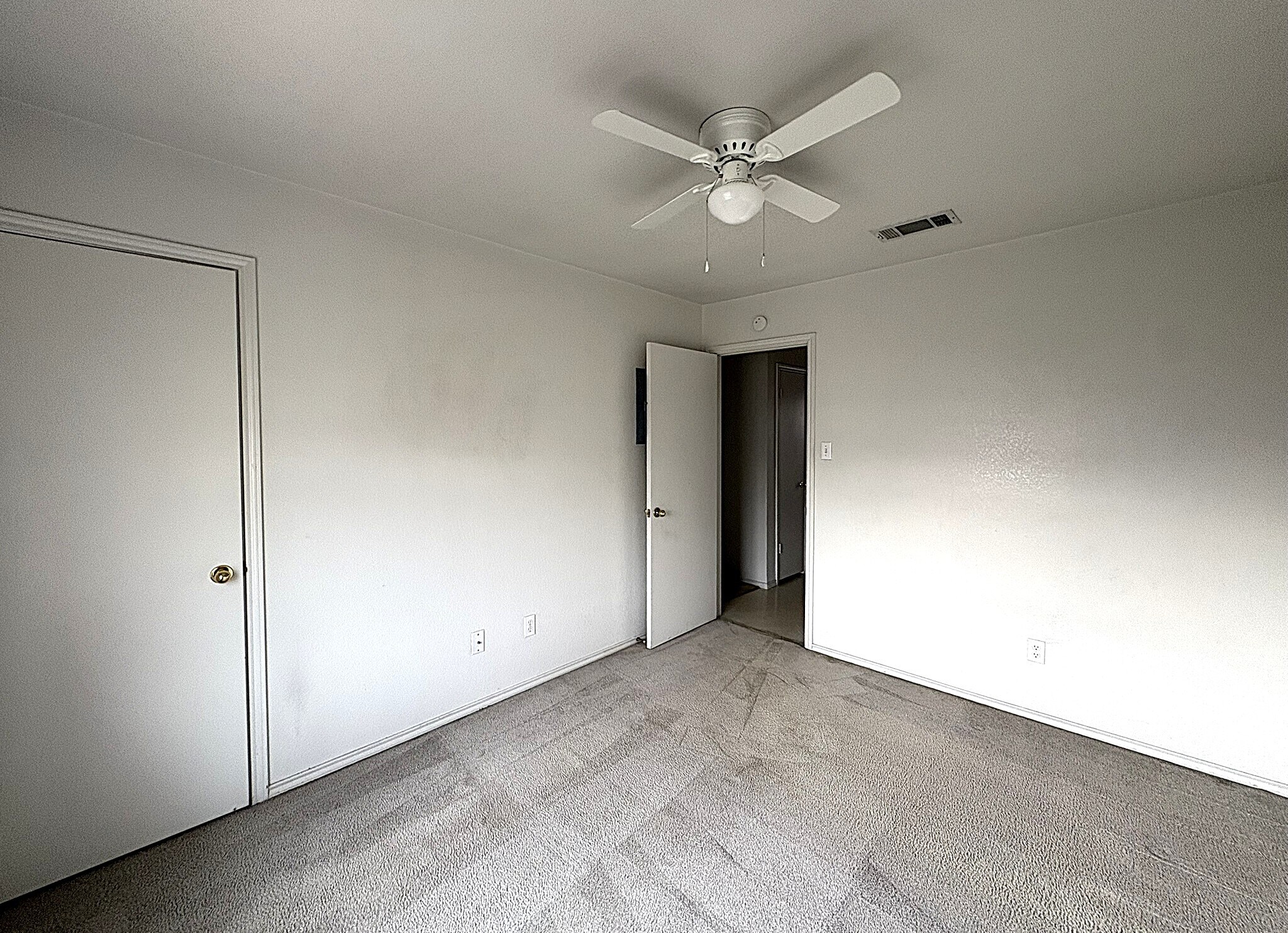 Building Photo - 1706 Windward Dr