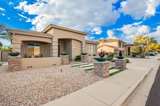 Building Photo - 27414 N 22nd Ln