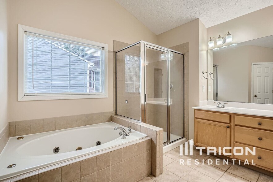 Building Photo - 342 Park Creek Ridge